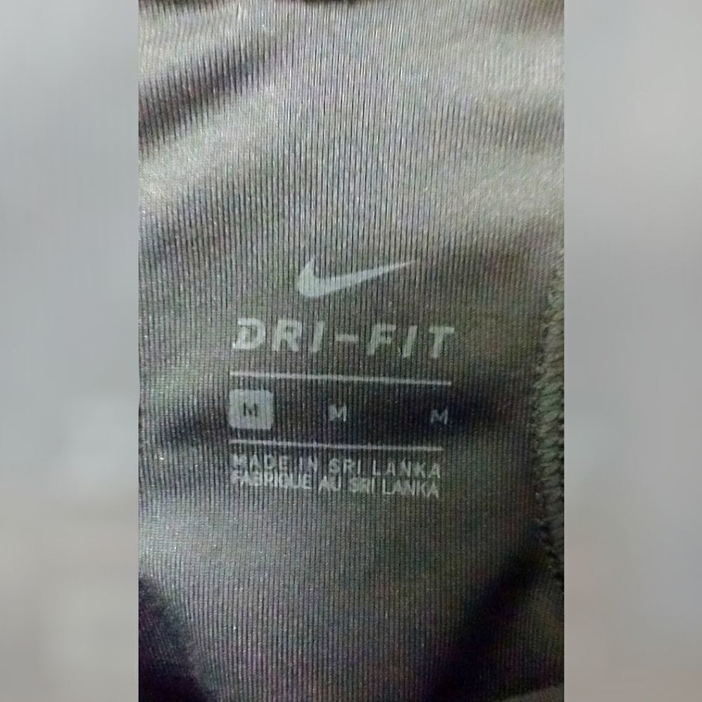 NIKE Women's Athletic Sports Bra With Dri-Fit - Picture 6 of 8
